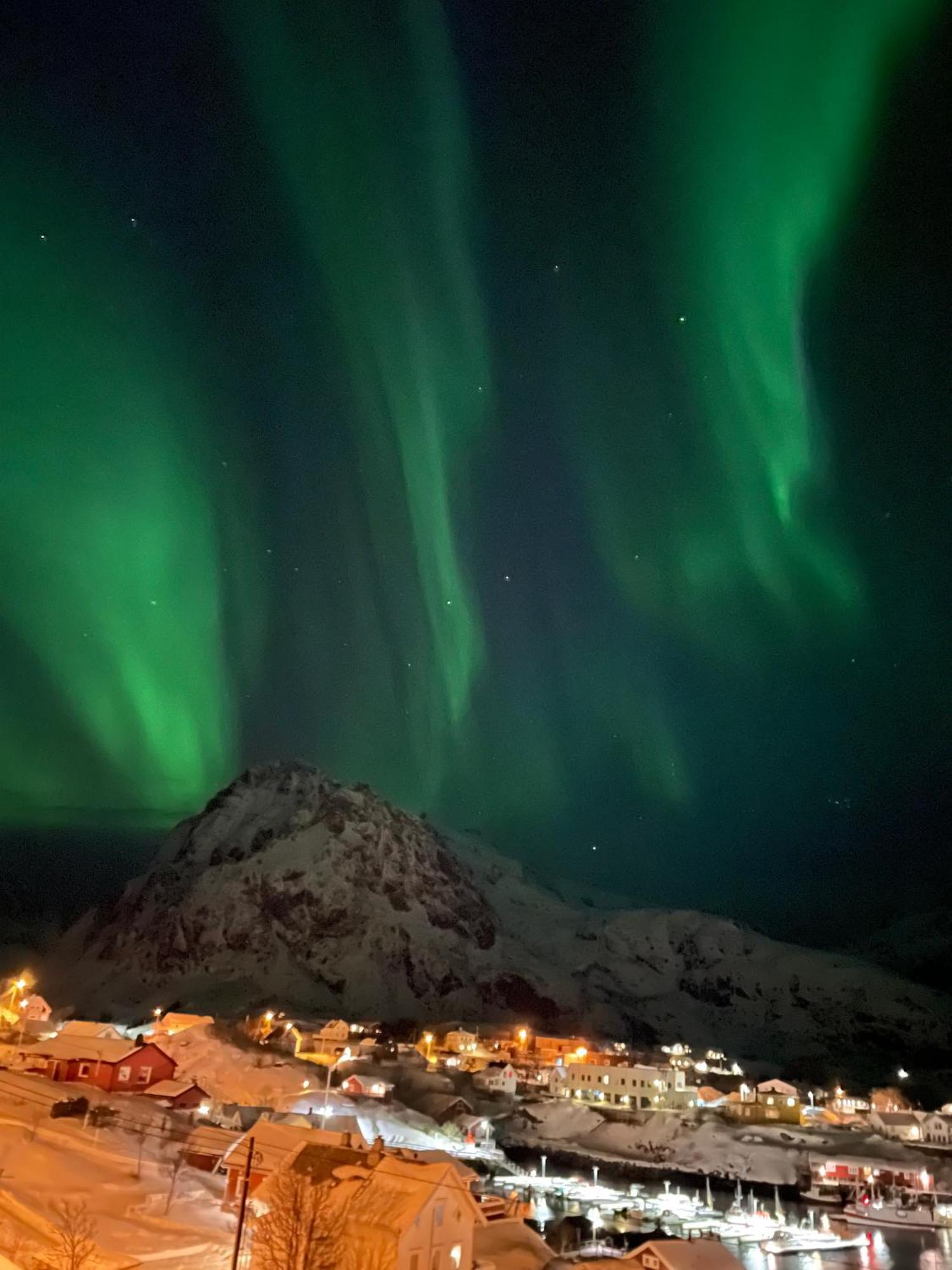 Lofoten Planet Studio Sørvågen Buitenkant foto