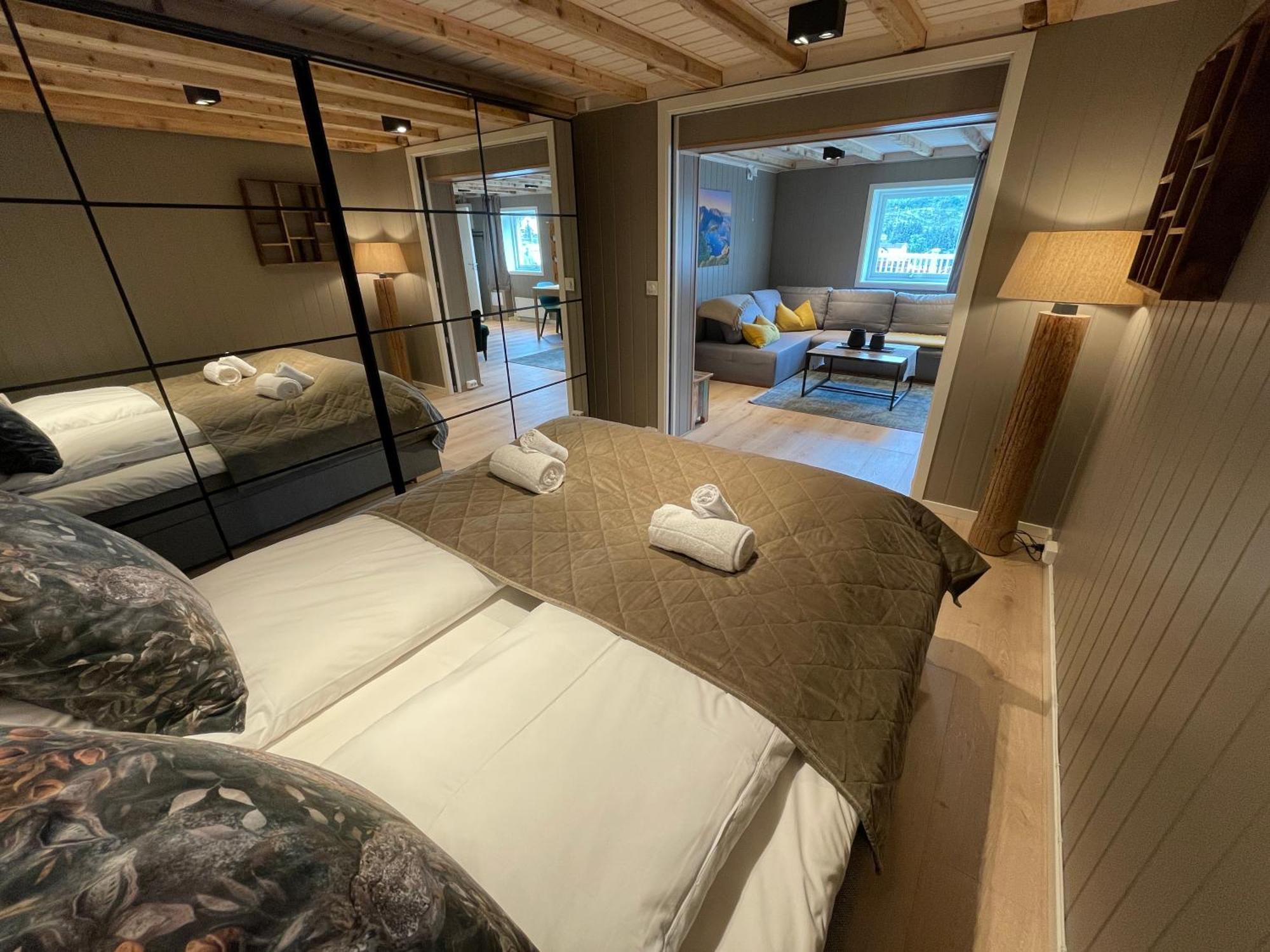 Lofoten Planet Studio Sørvågen Buitenkant foto