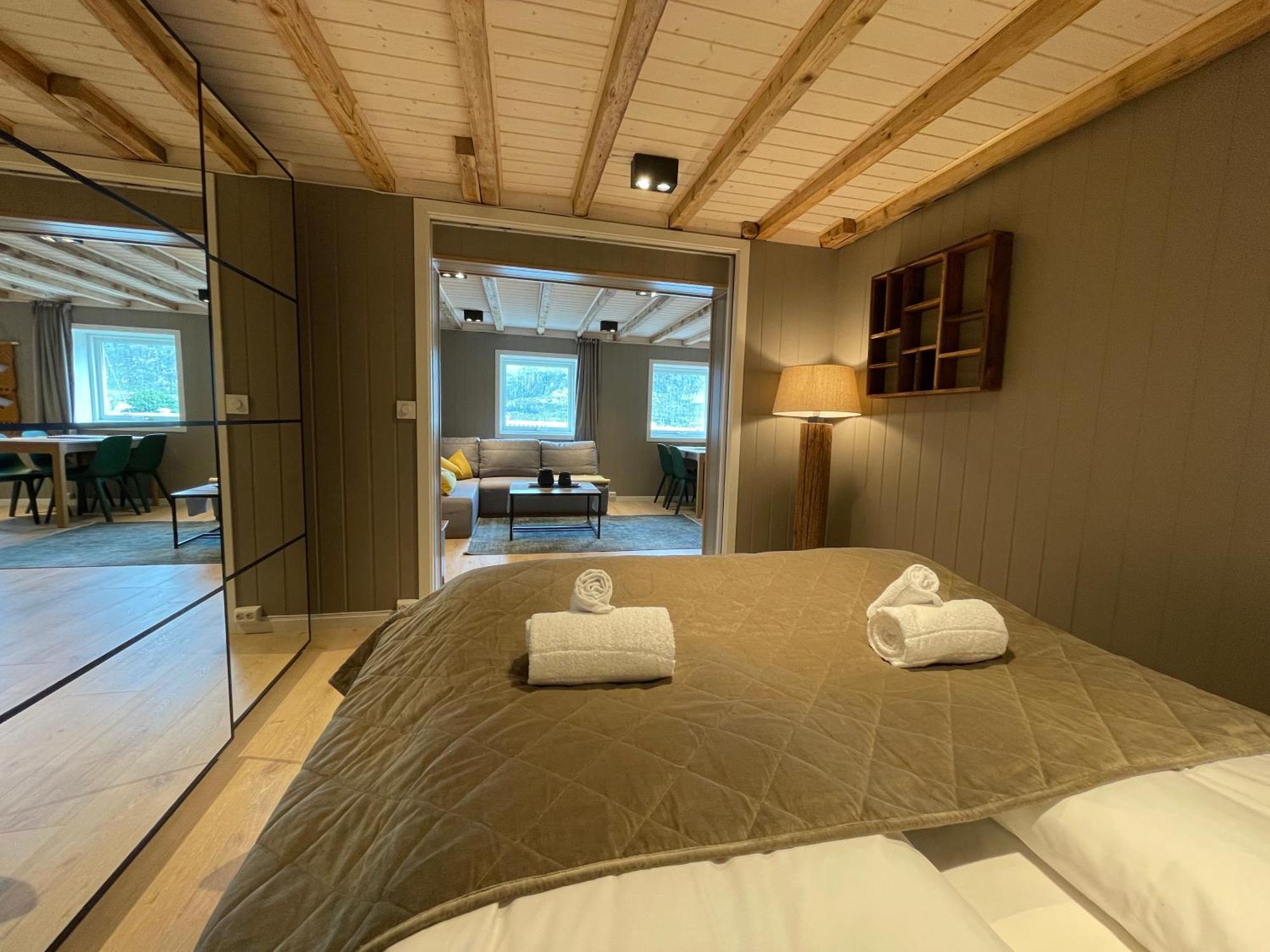 Lofoten Planet Studio Sørvågen Buitenkant foto