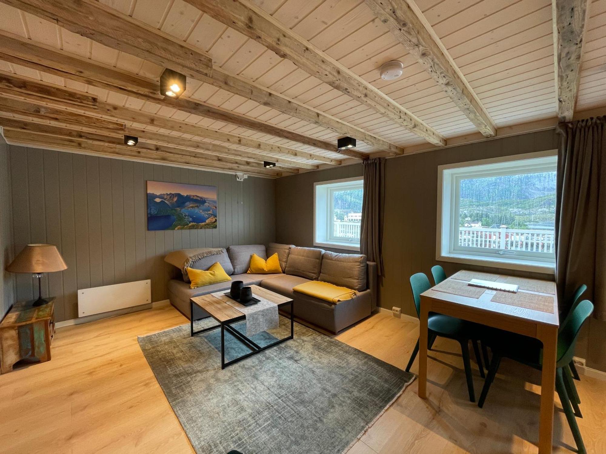 Lofoten Planet Studio Sørvågen Buitenkant foto